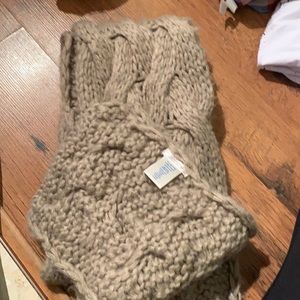 Aerie knit scarf